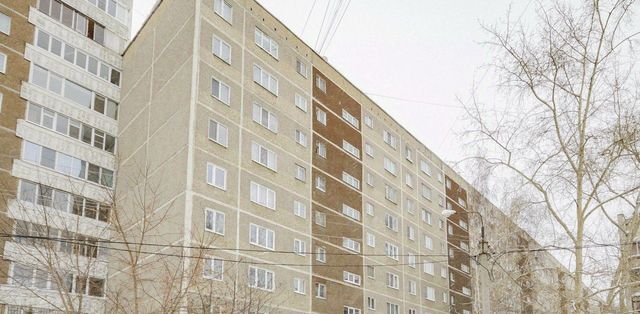 комната р-н Кировский дом 17 фото