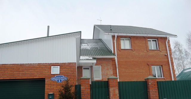 п Апрель ул Михаила Орлова 1 фото