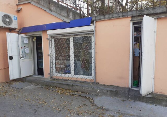 торговое помещение дом 4 Крым фото