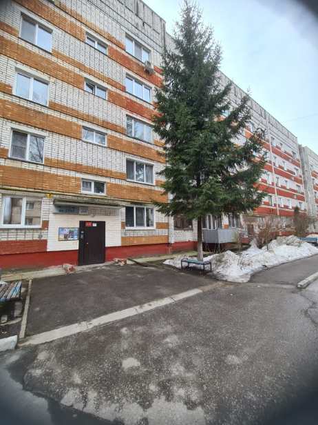 квартира г Брянск р-н Советский ул Дуки 33 фото 1