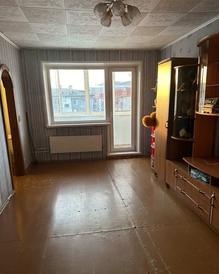 квартира г Междуреченск ул Октябрьская 12 фото 2