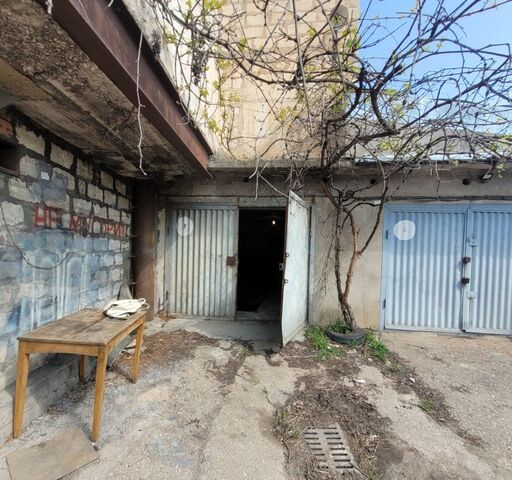 гараж ул Маршала Бирюзова 54 Крым фото