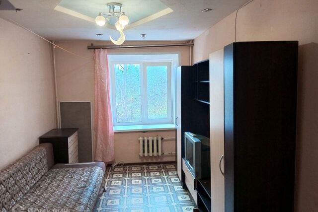 комната ул Володарского 12 Соликамский городской округ фото