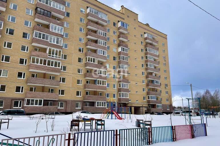 квартира г Смоленск р-н Промышленный ул 100-летия комсомола 1 фото 1