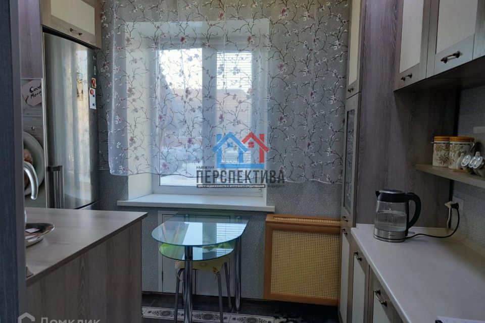 квартира г Тобольск 8-й микрорайон, 28, Тобольский район фото 2