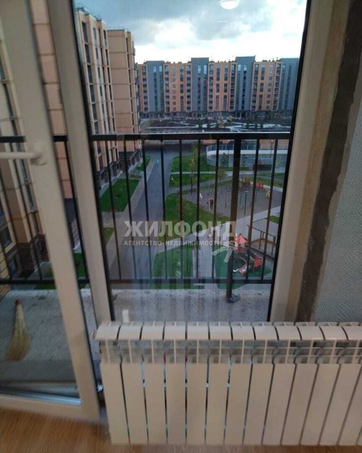 квартира г Новосибирск р-н Калининский ул Василия Клевцова 1 фото 4