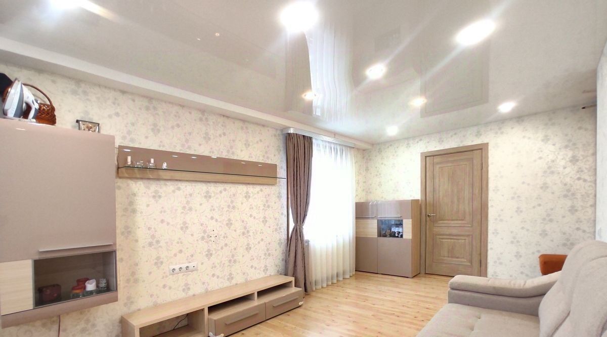 квартира г Мурманск р-н Ленинский пр-кт Героев-североморцев 11к/2 фото 1