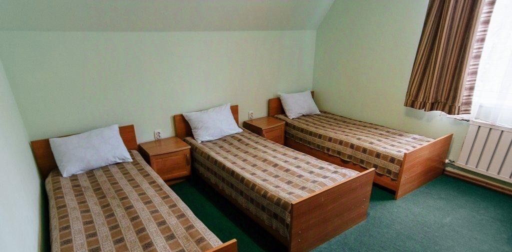 комната г Карачаевск кп Домбай А-155, 118-й км фото 1