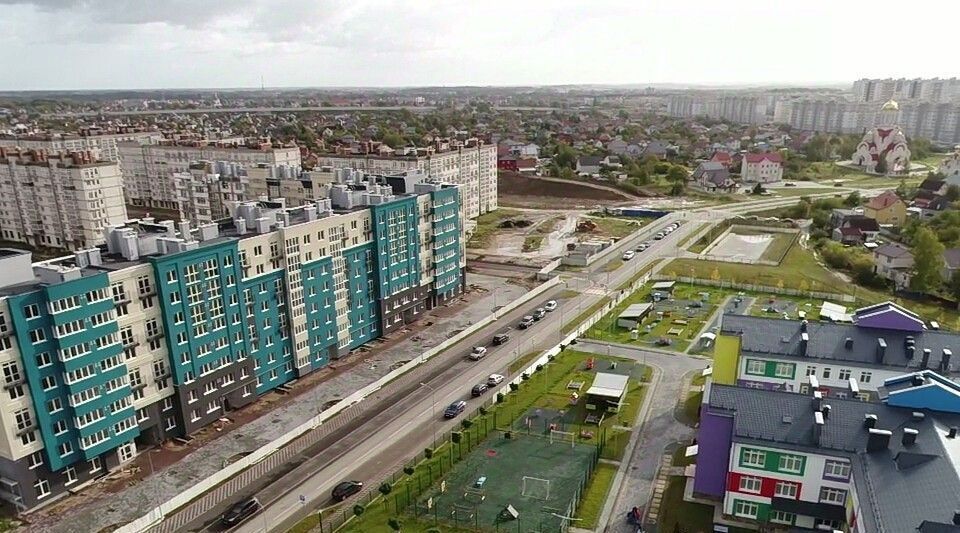 квартира г Калининград р-н Ленинградский ул Беловежская 7 фото 1
