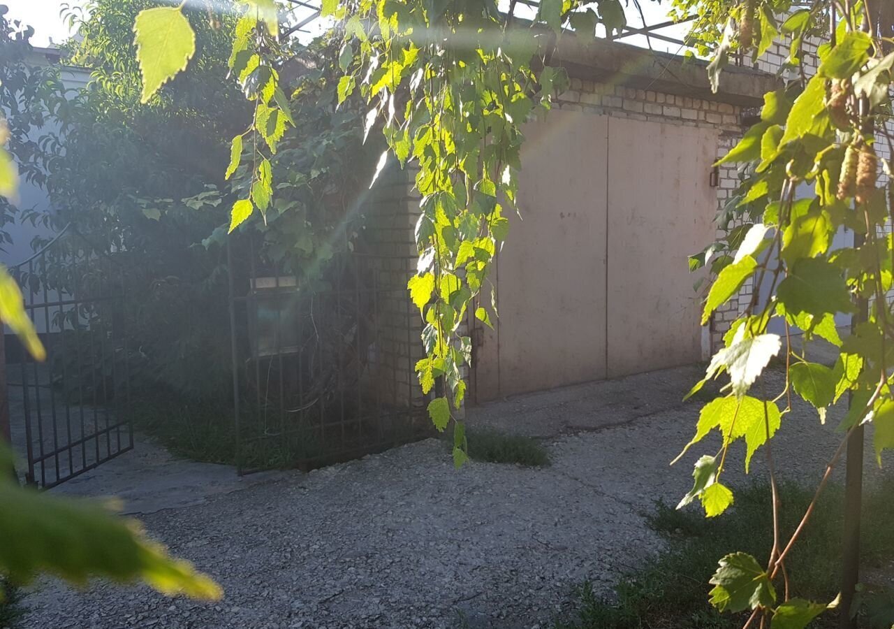 дом г Балаково ул Садовая Балаковский р-н, муниципальное образование фото 19