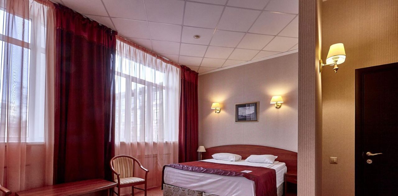 комната г Саратов р-н Фрунзенский ул Железнодорожная 72 фото 2