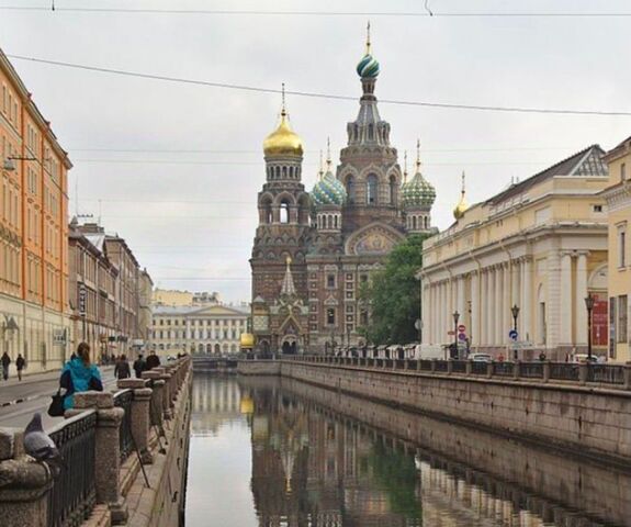 метро Гостиный Двор пр-кт Невский 26 фото