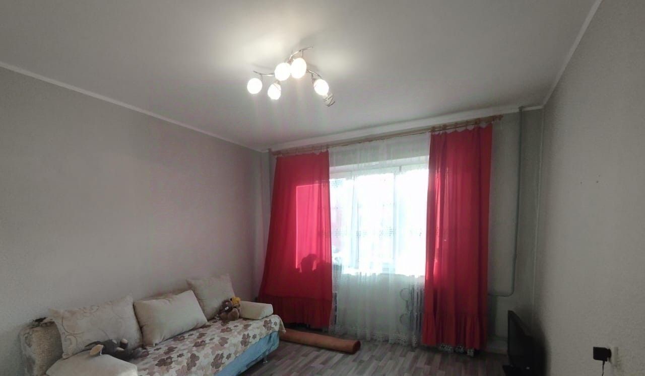 квартира г Омск р-н Центральный ул Завертяева 7к/4 фото 4