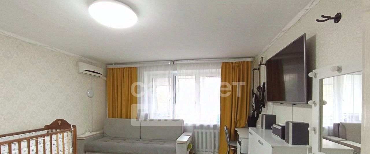 квартира г Волгоград р-н Дзержинский ул. Строителей, 13 фото 1
