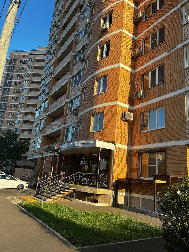квартира г Краснодар р-н Западный ул им. Думенко 21 фото 1