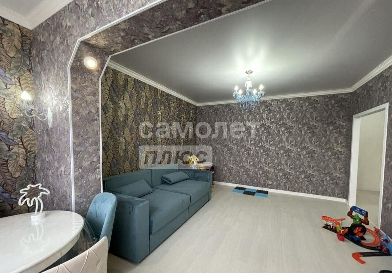 квартира г Астрахань р-н Советский ул Кубанская 68к/2 фото 1