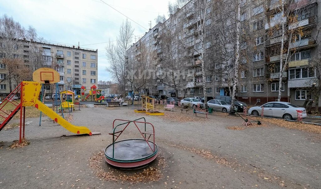 квартира г Новосибирск р-н Дзержинский Золотая Нива ул Толбухина 27/2 фото 21