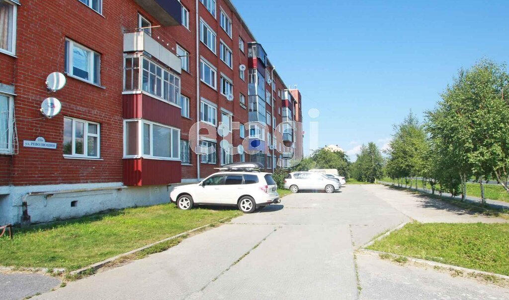 квартира г Ялуторовск ул Революции 131а фото 16