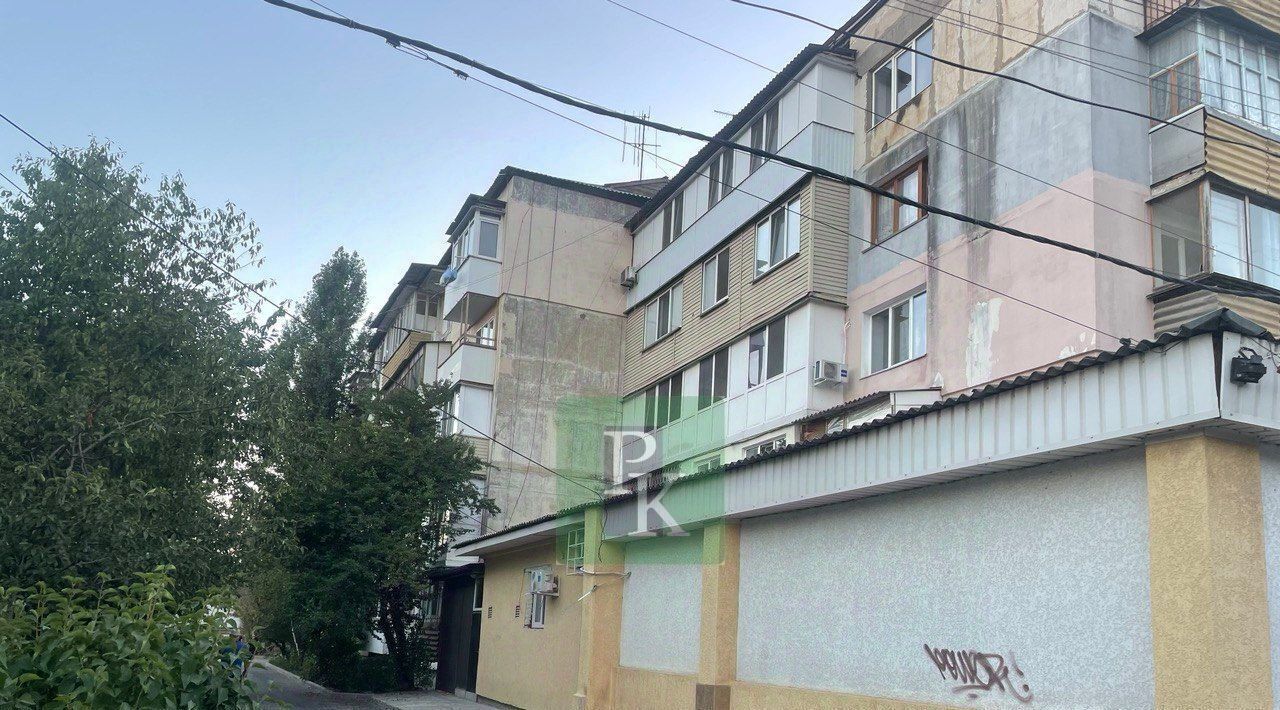 гараж г Симферополь р-н Железнодорожный ул Ларионова 36 фото 2