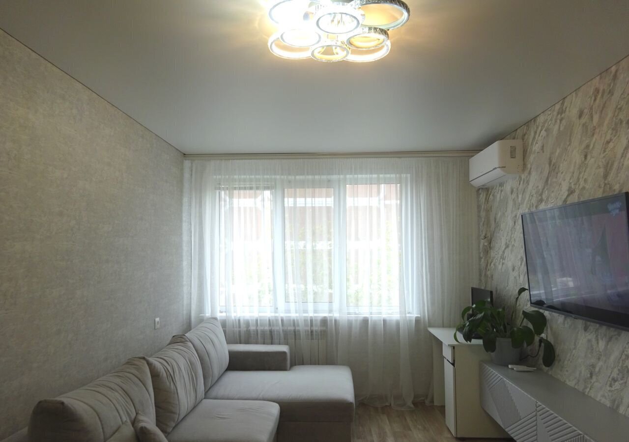 квартира г Набережные Челны р-н Автозаводский ул Шамиля Усманова 135/49 фото 4
