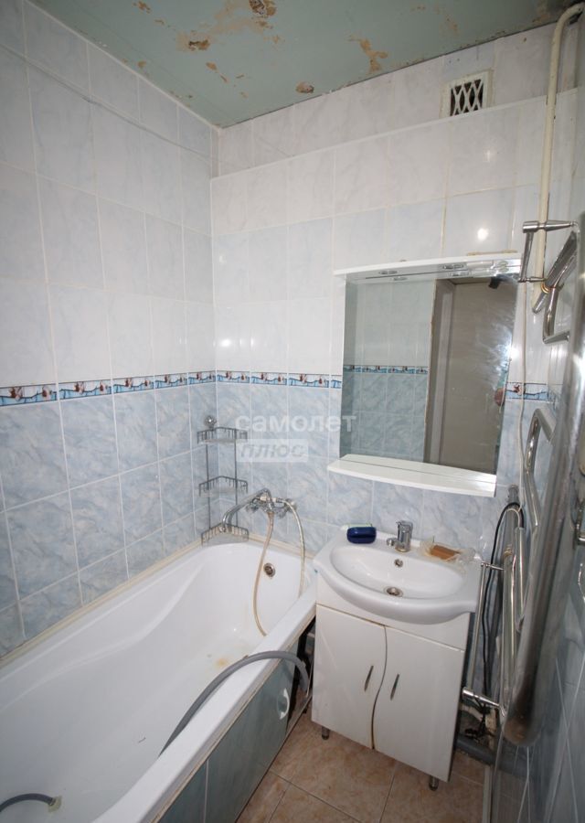 квартира г Коряжма ул Набережная им Н.Островского 46а фото 7