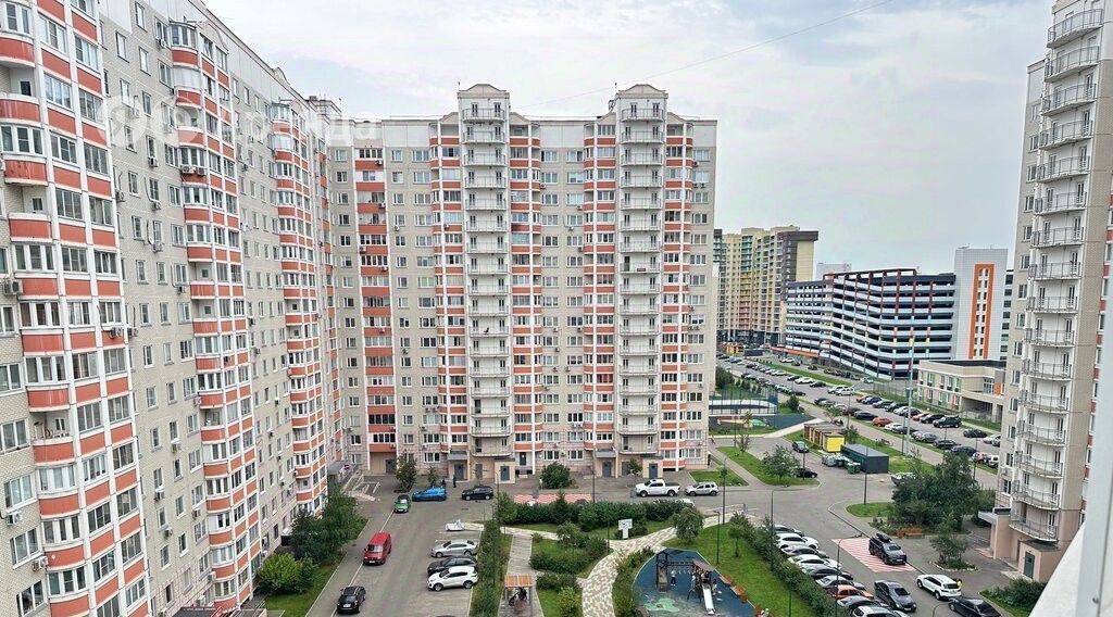 квартира г Москва метро Бунинская аллея проезд Чечёрский 128к/2 фото 13