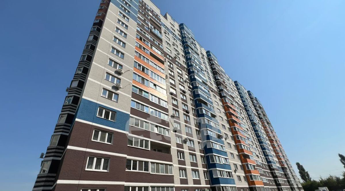 квартира г Брянск р-н Володарский ул Комарова 49 фото 20