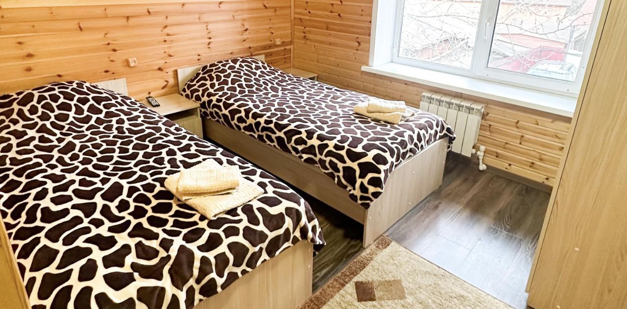 комната г Ярославль р-н Фрунзенский ул Вишняки 18 фото 1
