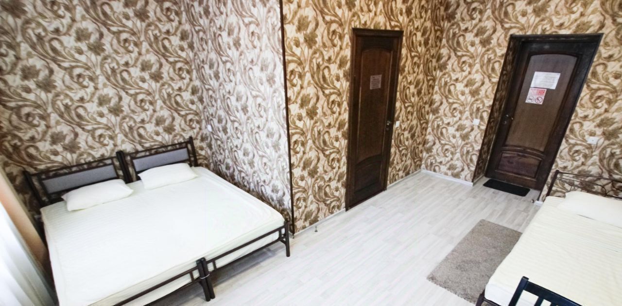 комната г Пермь р-н Дзержинский ул Ленина 61 фото 1