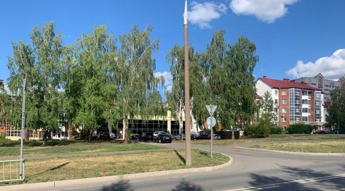 офис г Набережные Челны р-н Автозаводский пр-кт им Вахитова 42б фото 5