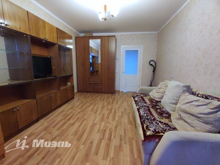 квартира г Орел р-н Заводской ул Емлютина 18 фото 4
