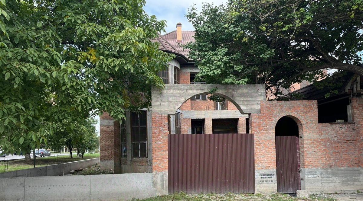 дом г Грозный р-н Старопромысловский ул. Олега Кошевого, 1 фото 1