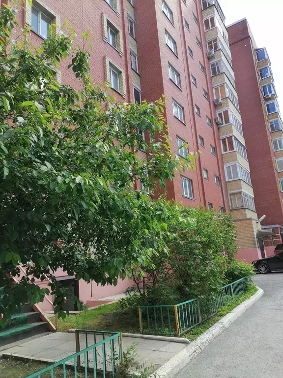 квартира г Тюмень ул Валерии Гнаровской 10 к 2 фото 2