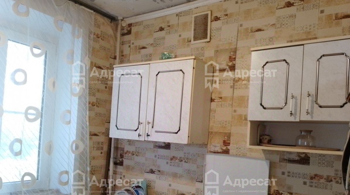 квартира г Волгоград р-н Дзержинский мкр Жилгородок ул им. Гейне 19 фото 3