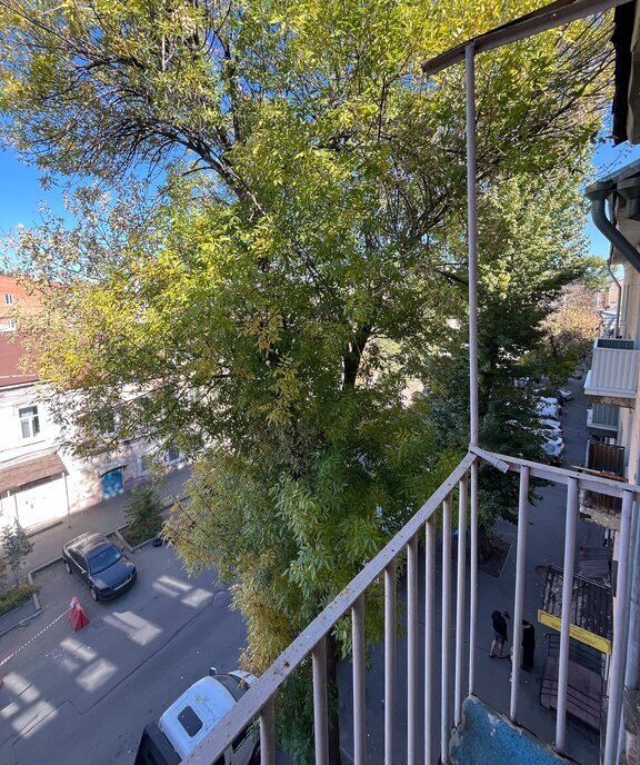 комната г Саратов р-н Кировский ул Киселева 11 фото 5