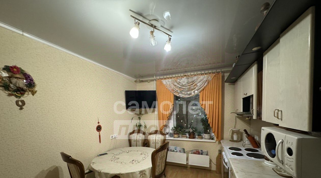 квартира г Мурманск р-н Октябрьский пр-кт Ленина 25 фото 4
