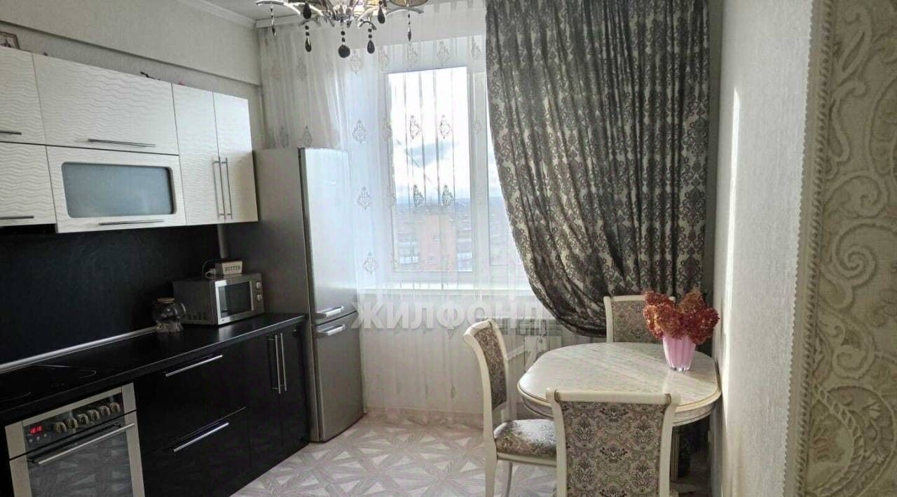квартира г Абакан ул Торосова 15 фото 8