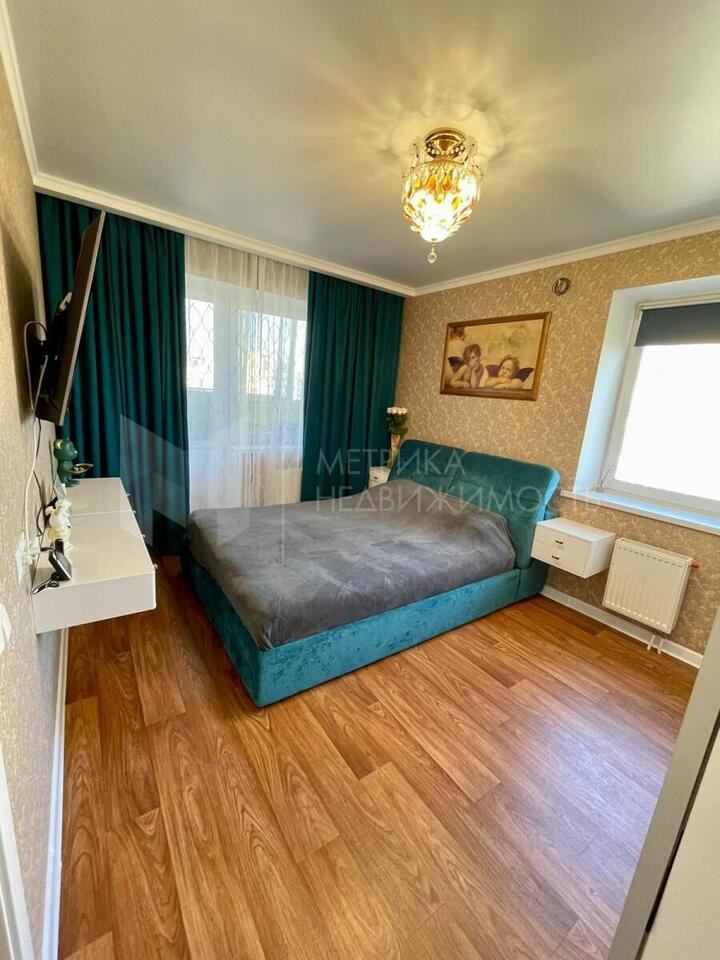 квартира г Тюмень ул Мельникайте 2/4 фото 11
