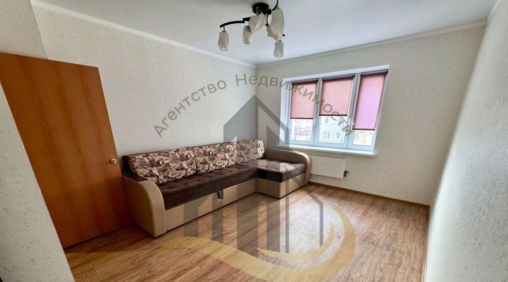 квартира г Старый Оскол Дубрава 1 кв-л, 21 фото 1