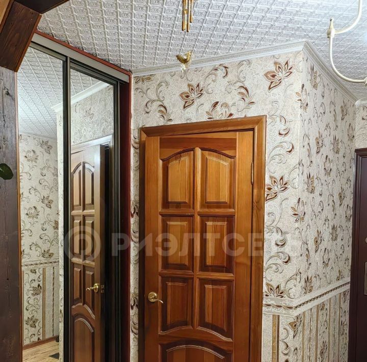квартира г Мурманск р-н Ленинский ул Вице-адмирала Николаева 4 фото 3
