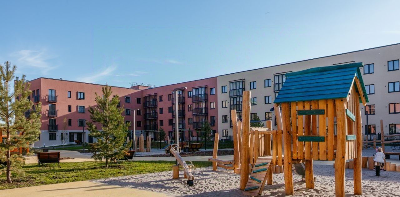 квартира г Тюмень р-н Калининский ул Александра Звягина 7 фото 40