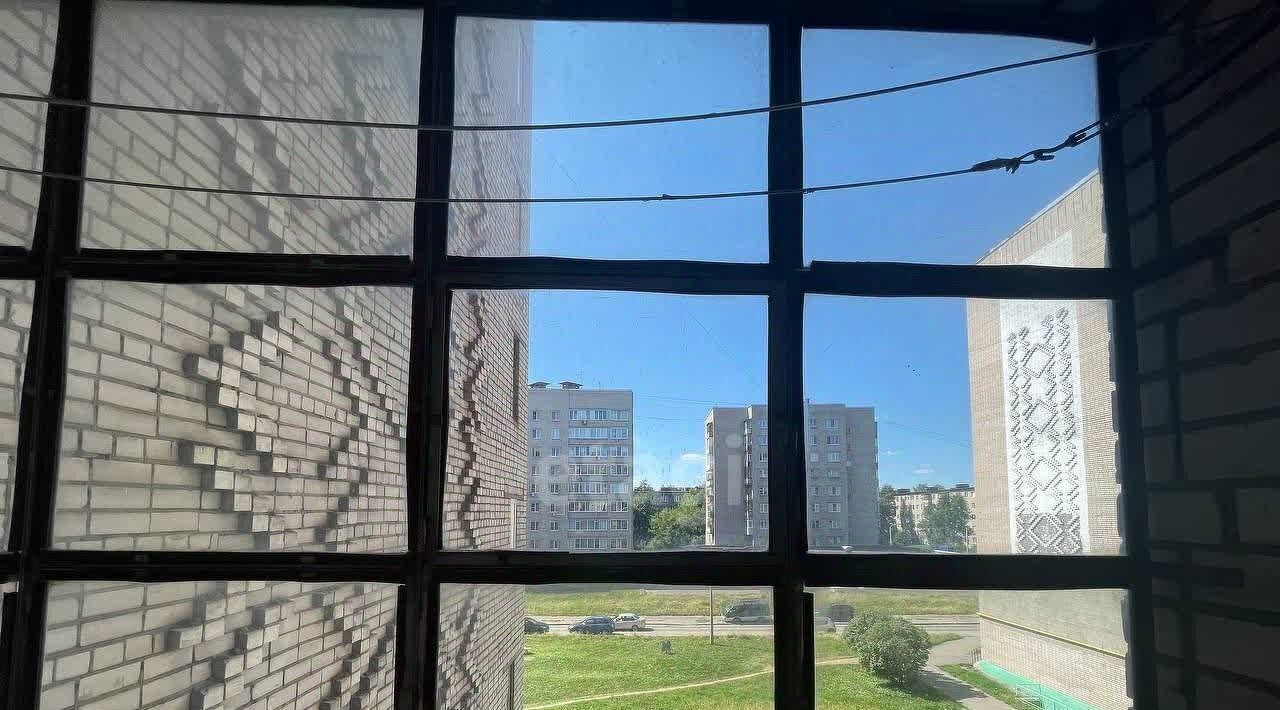 квартира г Череповец р-н Северный ул Молодежная 1а фото 25