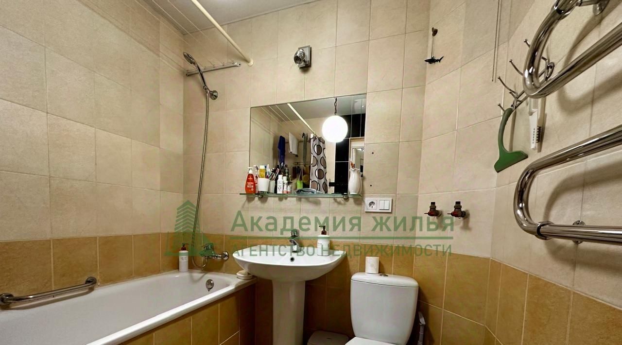 квартира г Саратов р-н Заводской ул Миллеровская 33 фото 19