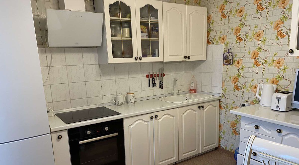 квартира г Сургут ул 30 лет Победы 56/1 32-й фото 4