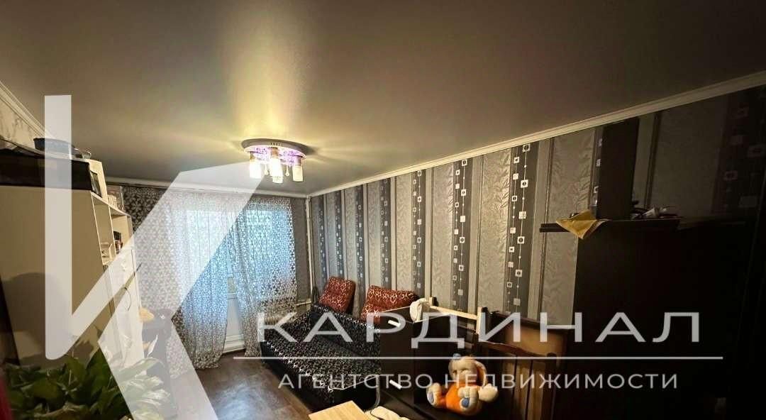 квартира г Старый Оскол пр-кт Комсомольский 33 фото 2