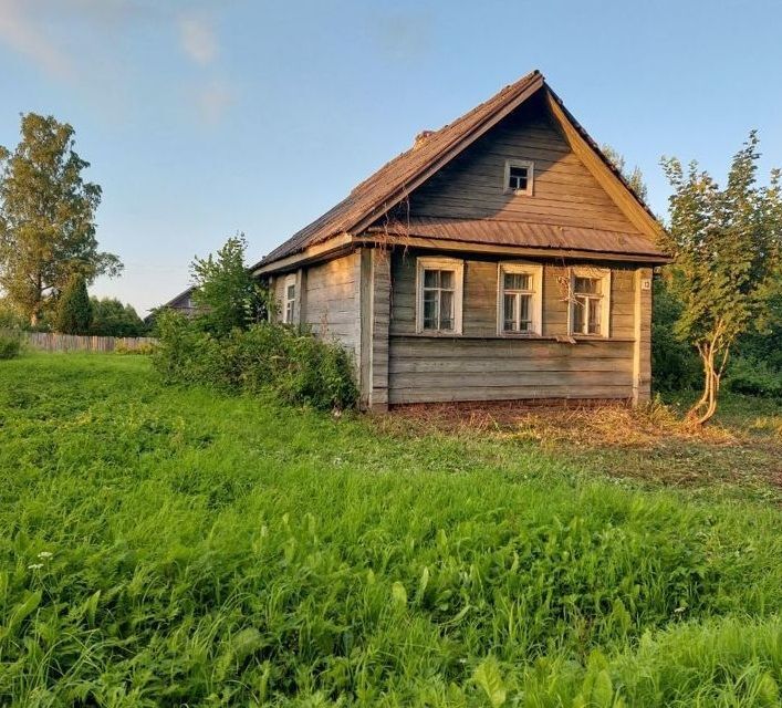 дом р-н Демянский посёлок Кневицы фото 3