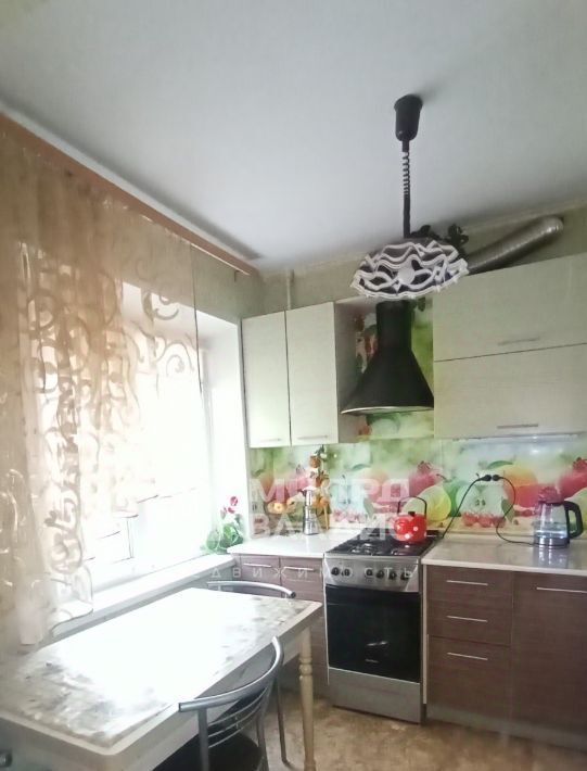 квартира г Омск р-н Ленинский ул. Василия Маргелова, 237 фото 13