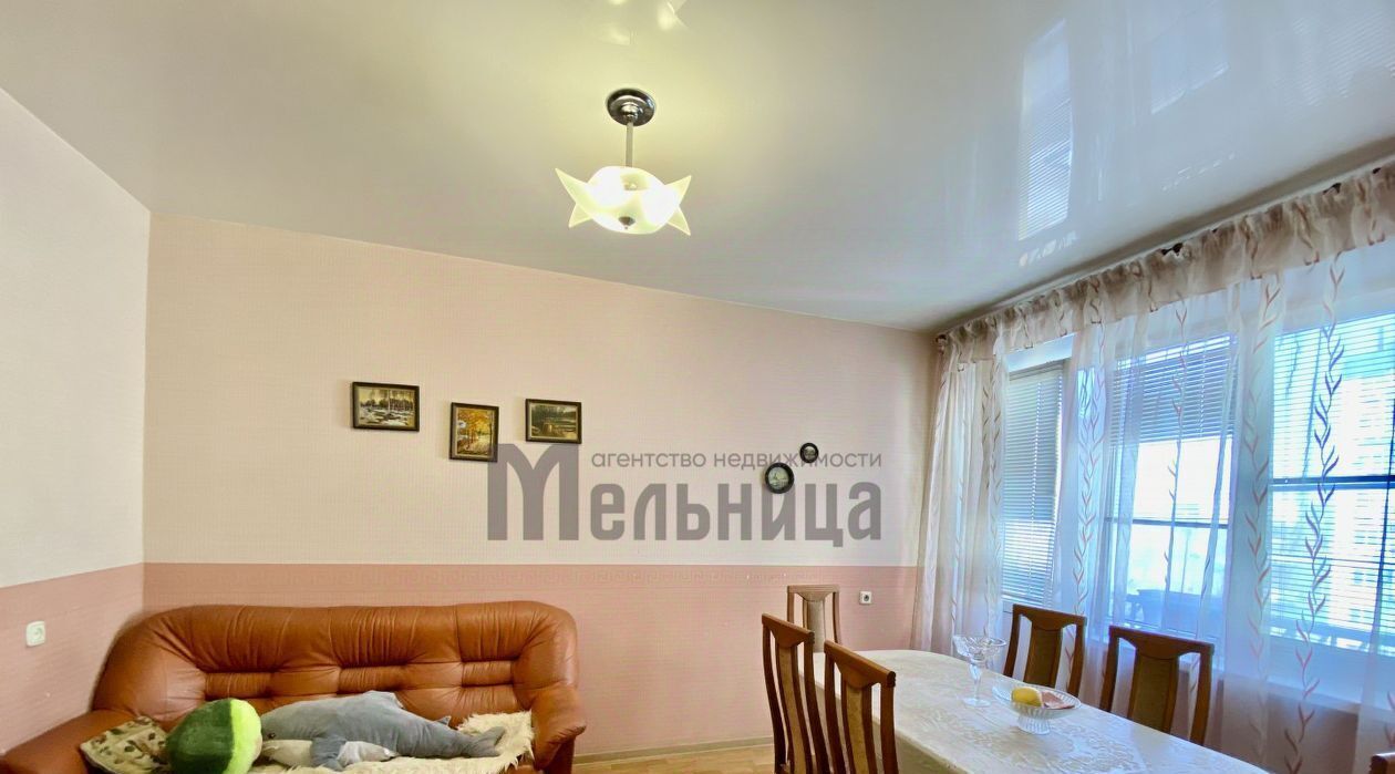 квартира г Волгоград р-н Дзержинский ул Шекснинская 30 фото 3