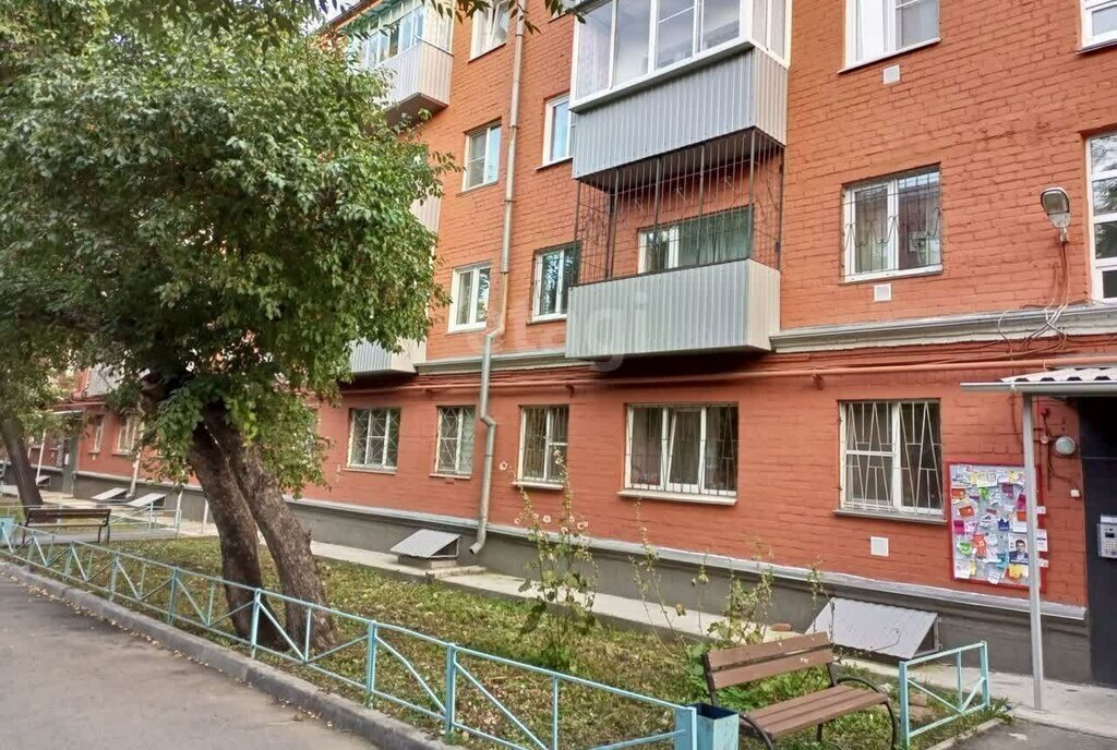 квартира г Челябинск р-н Центральный ул Постышева 6 фото 1