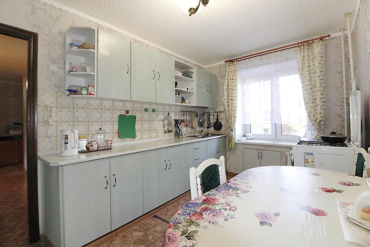 квартира г Нижний Тагил р-н Тагилстроевский Ulitsa Krasnogvardeyskaya, 13, Nizhny Tagil, Sverdlovskaya oblast, Russia, 622013 фото 1